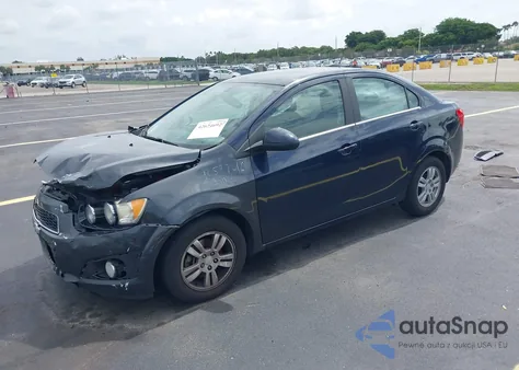 2015 Chevrolet Sonic Lt Auto z USA, uszkodzony, nr VIN 1G1JC5SH2F4207981